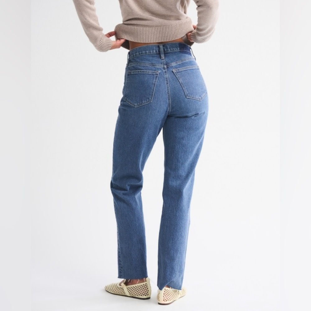 Abercrombie & Fitch Medium Raw HemThe 90s Straight Ultra High Jeans sz 27 / 4 R - Picture 9 of 9
